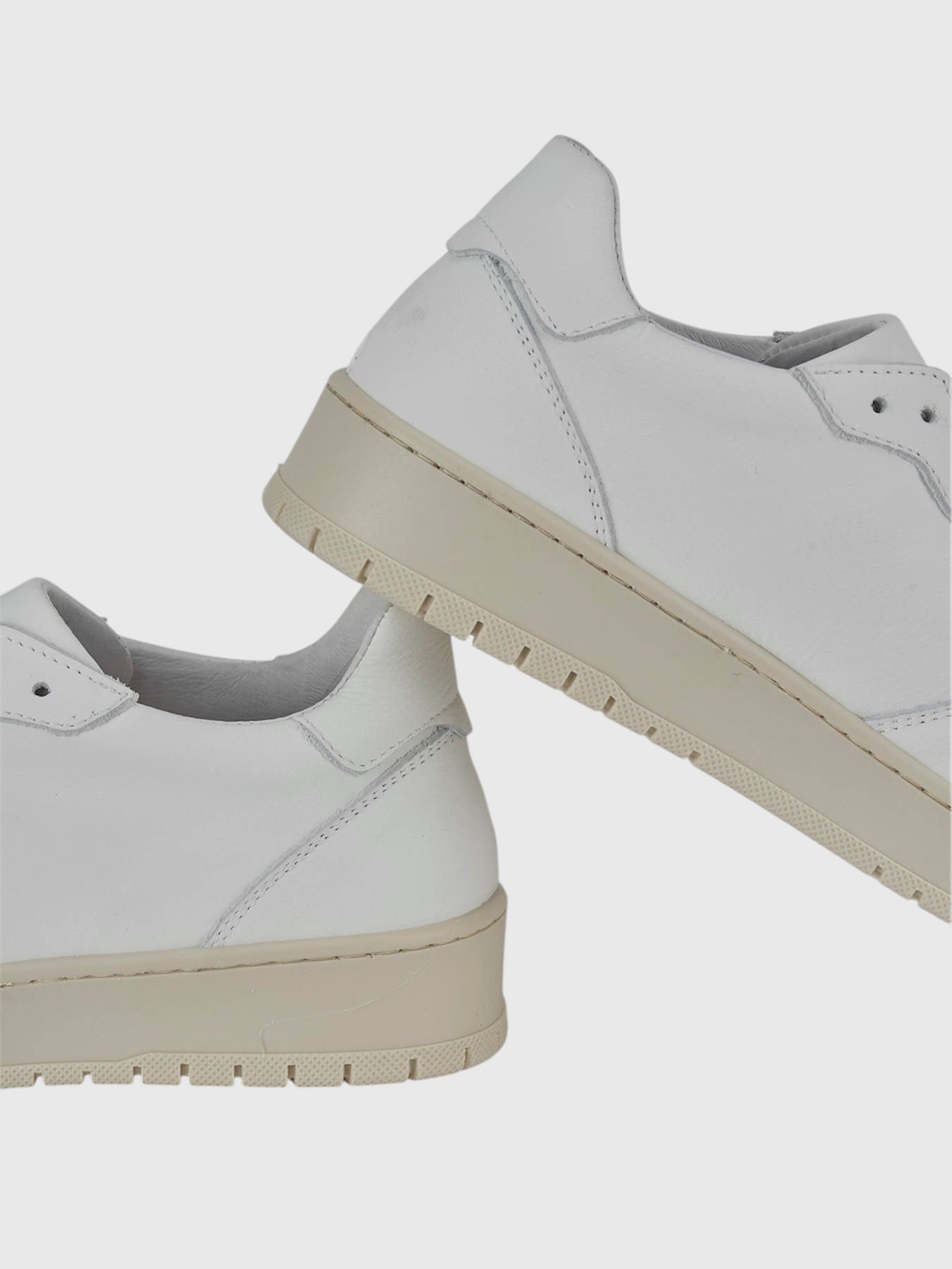 KEBO SNEAKERS IN PELLE DI AGNELLO SOFT PLUME